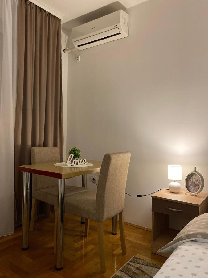 Apartman Ns Dan Centar Novi Sad Exterior photo